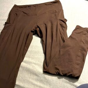 Leggings with pockets